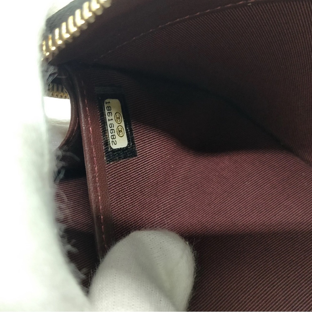 Chanel CC Black Quilted Zip Around Wallet - Picture 8 of 9